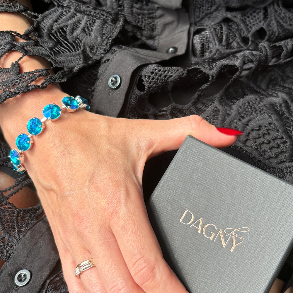 Very shiny crystal rhinestone bracelet with blue green crystals worldwide shipping