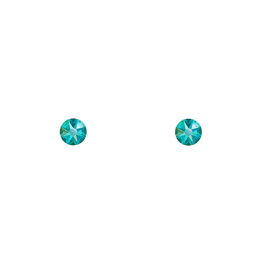 Silver stud earrings with crystals The secret of the lagoon 5mm